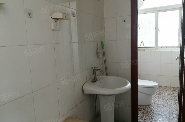 市中心 金柱后许 多层二楼 三室朝阳 停车方便 随时看房