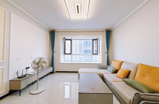 急售新出，民生凤凰精装东边户，送车位储藏室，双卫。