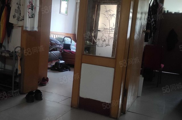 诚意出 中间好楼层 商业配套齐全 医疗配套成熟 诚信出售