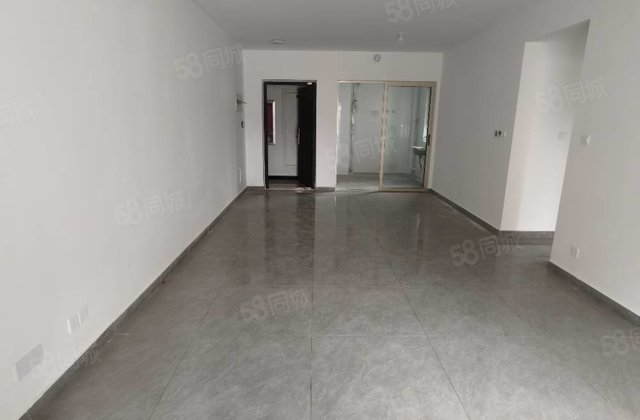 房东急售二中南邻 新房未住 大三室 双阳台 送储藏室 随时看