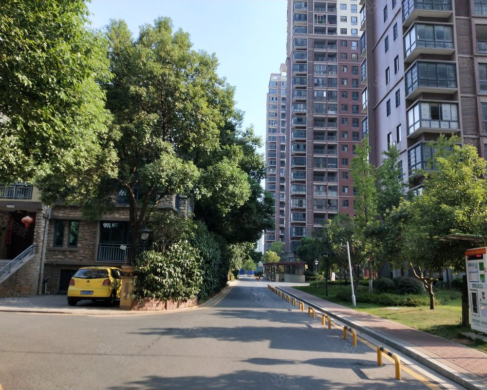 雅士林欣城公寓住宅