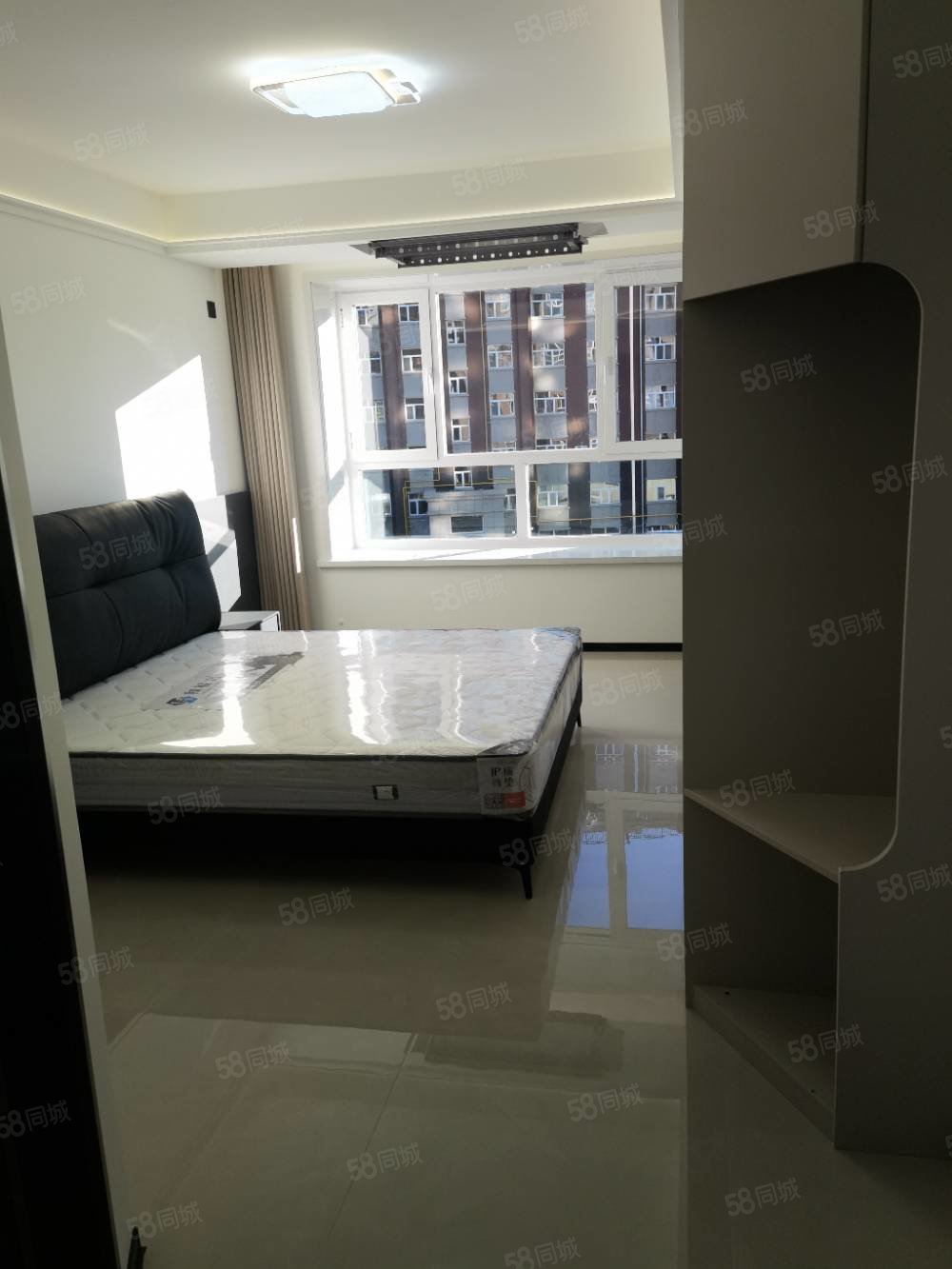 海龙新城3室2厅2卫170㎡南北118万