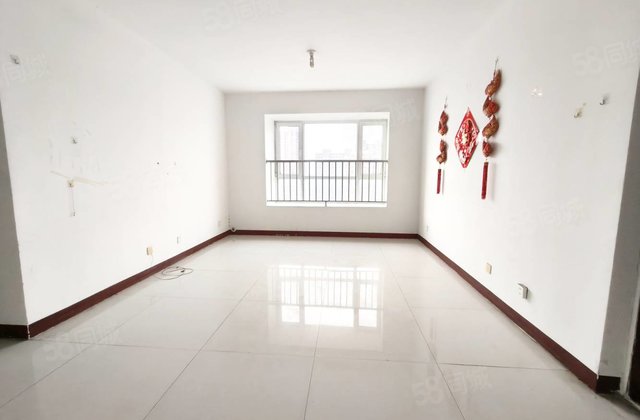 东苑中学旁 八里庙三居送储 免大税可按揭 随时看房