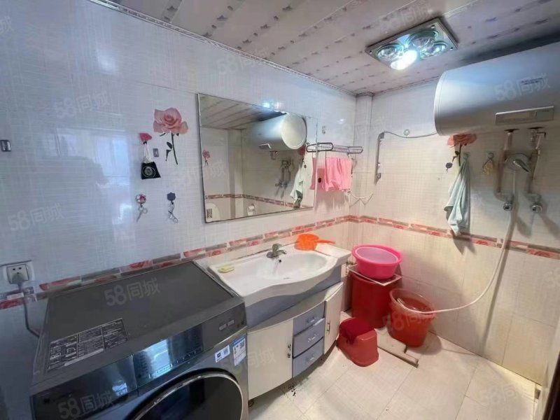 富元A区2室1厅1卫90㎡南北32万