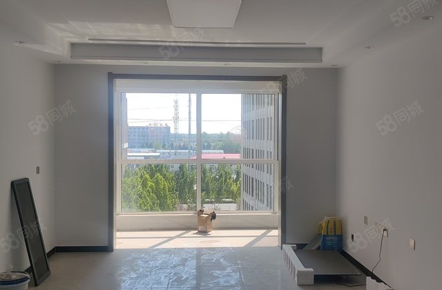 京台公馆3室2厅128㎡50万二手房图片