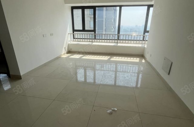 急售！阿卡六期119平东边户两卫 新房未住 免大税带车位储