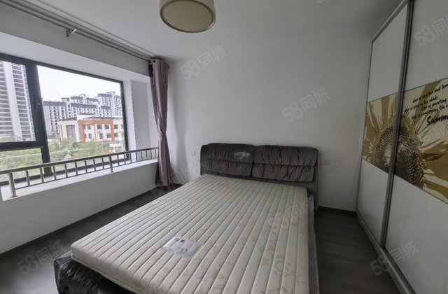 区政府，民生城市芳华澜园，三室带车储，三叶草总18电梯房有证