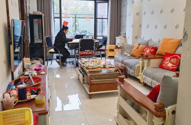 俊发城A区3室2厅87㎡80万二手房图片