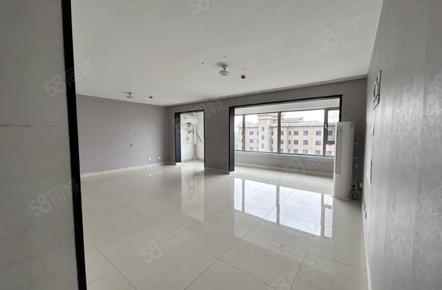 急急急售！润景苑家属院 大平层四室 送车位储藏室随时看房