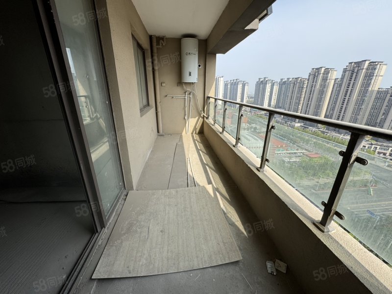 远大中国府玖珑府4室2厅2卫134㎡南北83万