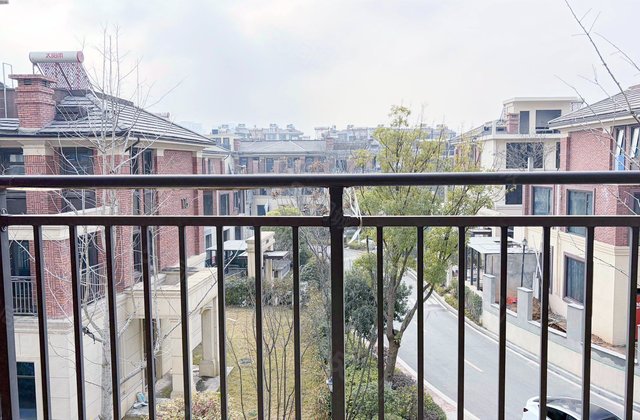 恒基旭辉湖山赋(别墅)5室3厅156㎡218.5万二手房图片