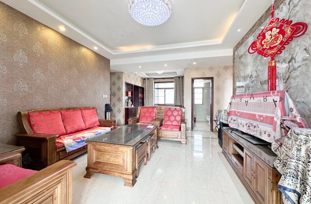 鹭湖宫5区4室2厅142㎡128万二手房图片