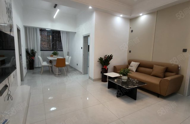 高兴社区4室2厅93.1㎡36万二手房图片