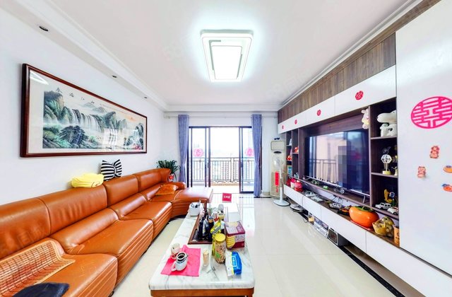 保利花城4室2厅136.36㎡260万二手房图片