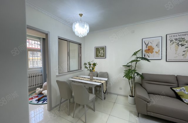 房东急售 万达南香江附近 小三室 总价50多万商业配套成熟