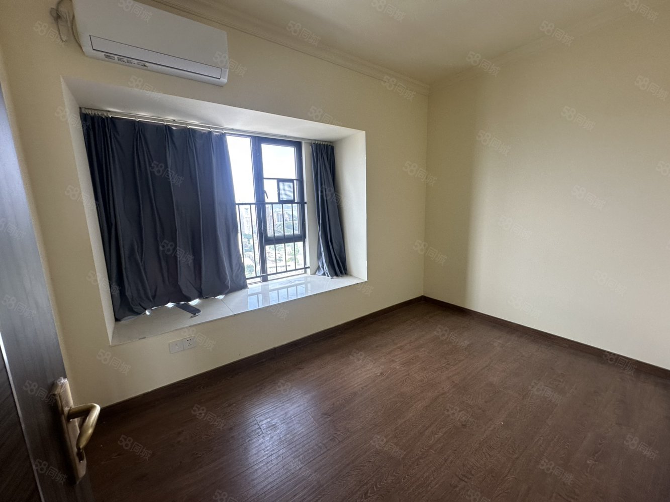 碧桂园天玺湾4室2厅2卫148㎡南北195万