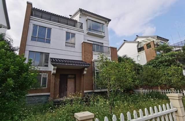 金沙丽水独栋别墅带180方花园毛坯未住过优缺房源