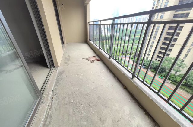 中梁壹号院3室2厅126㎡64万二手房图片