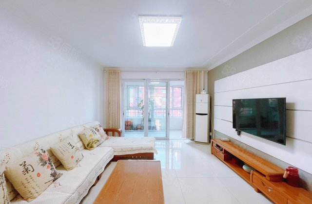 英伦花园 东昌东校 对过 送车位储藏室免大税 急售