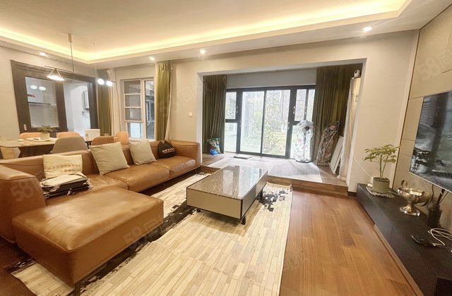 万科理想城四期未来城4室2厅111.85㎡155万二手房图片