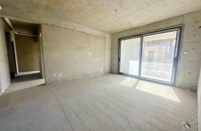 湖光山色4室2厅141.65㎡145万二手房图片