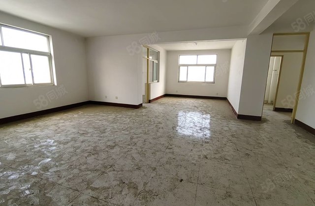 军王屯 张庄 文轩 中心医院家属院 满二 双卫格局停车方便