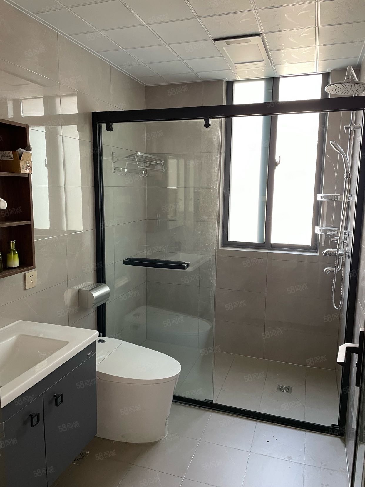 加侨侨城壹号(C区)4室2厅2卫145㎡南135万