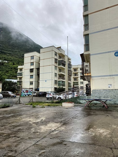 家佳缘小区2室2厅1卫66.36㎡南北19.88万