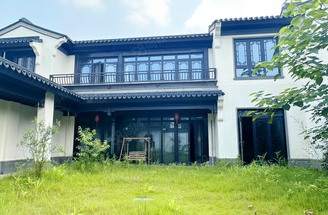 绿城高尔夫小镇(别墅)5室2厅206㎡368万二手房图片