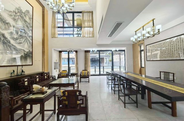 华侨城天鹅湖(别墅)7室3厅366.58㎡1680万二手房图片