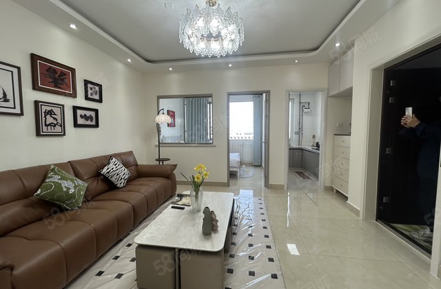 火车站北邻 铁路安民 电梯房 三室 精装修 可做婚房