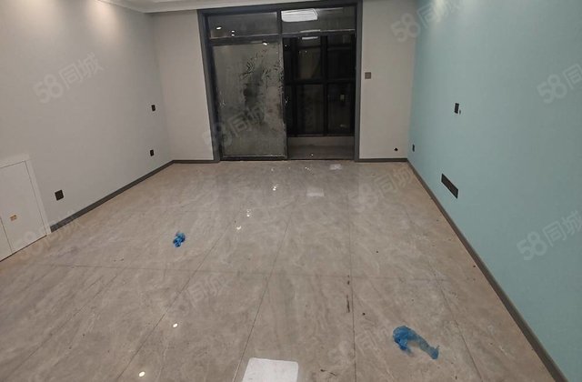 华硕天韵3室2厅121.45㎡82万二手房图片