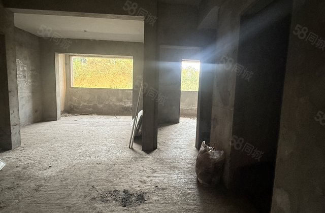 南湖公馆2室2厅75㎡28.3万二手房图片