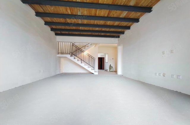 南湖国际社区(南区)5室3厅234㎡320万二手房图片