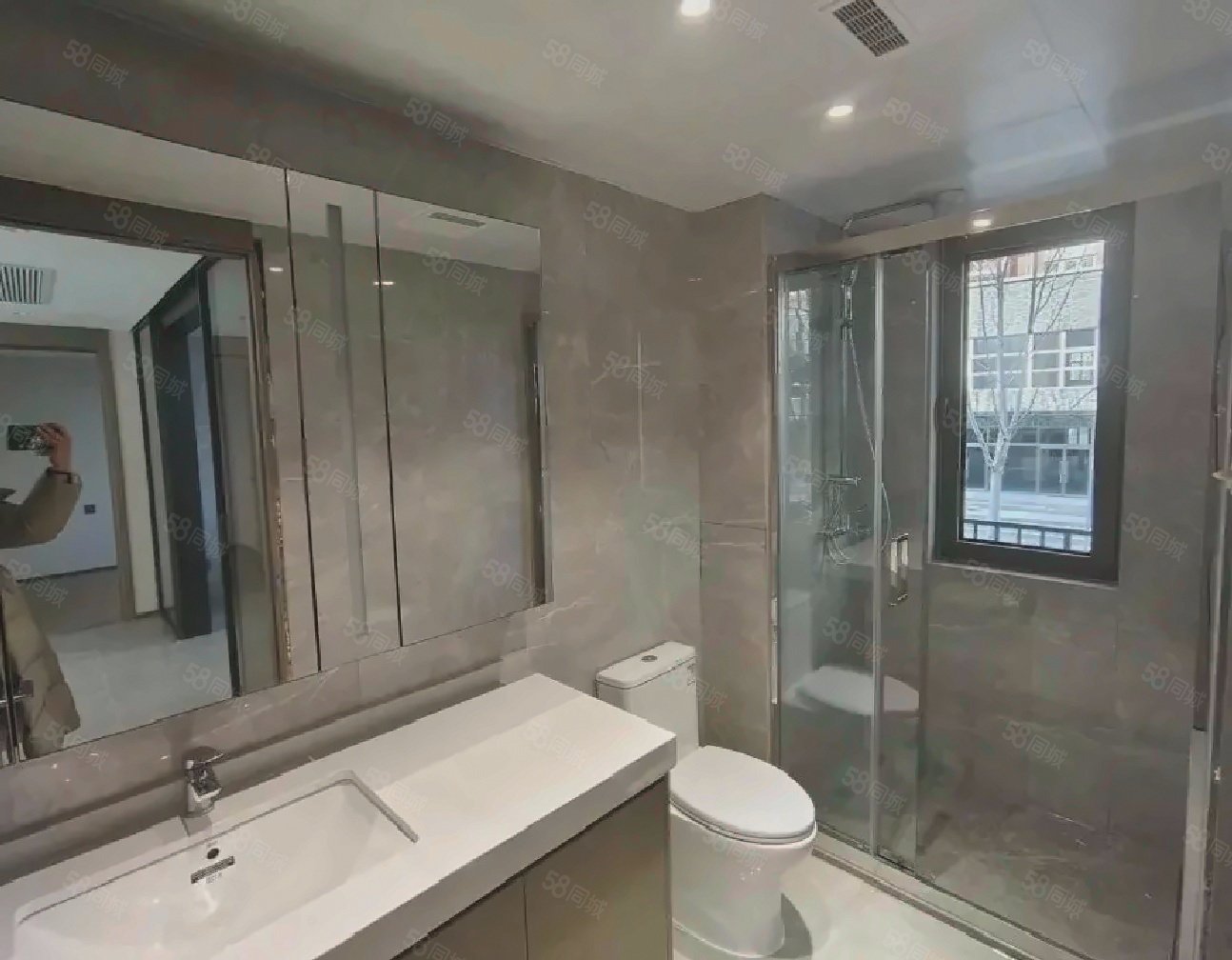 公園和御3室2廳2衛(wèi)115㎡南北330萬