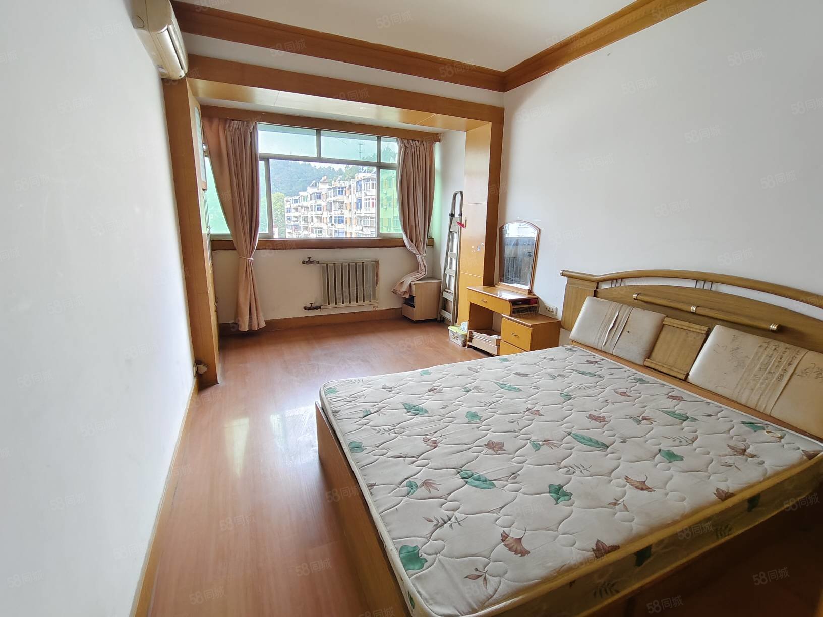 张湾机关家属楼2室2厅1卫105㎡南北45.8万