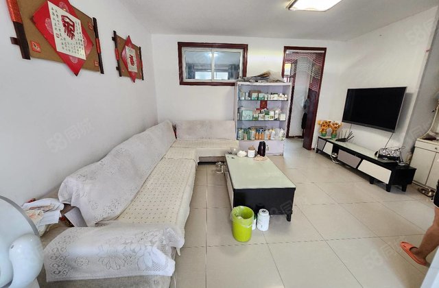 水晶城 阿卡地暖三室 急售随时看房