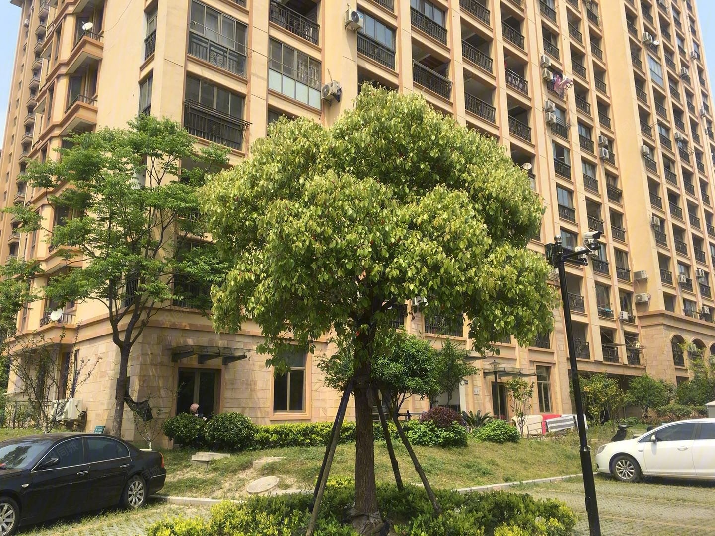 乍浦港区中心位置东方巴黎如意湾精装修一室户70年产权住宅