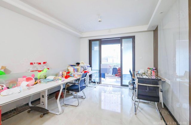 保利海德公园3室2厅108.88㎡130万二手房图片