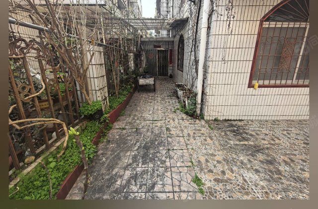漓江花园别墅6室2厅240㎡135万二手房图片