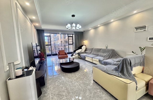 香颂美地3室2厅170㎡75万二手房图片