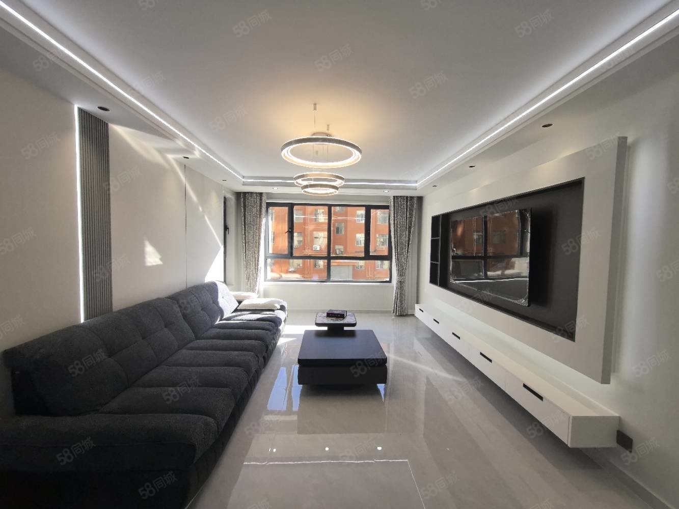 方悦名都3室2厅2卫141㎡南北89.5万