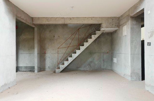 恒大云湖上郡观山悦(6-1期别墅)2室2厅125㎡115万二手房图片