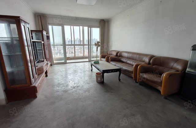 时代豪园三期 单价8Q起 电梯房双卫格局 交通便利随时看房