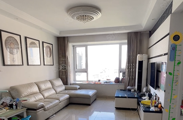 商品房 南北通透 小区新 电梯房 中间楼层采光好