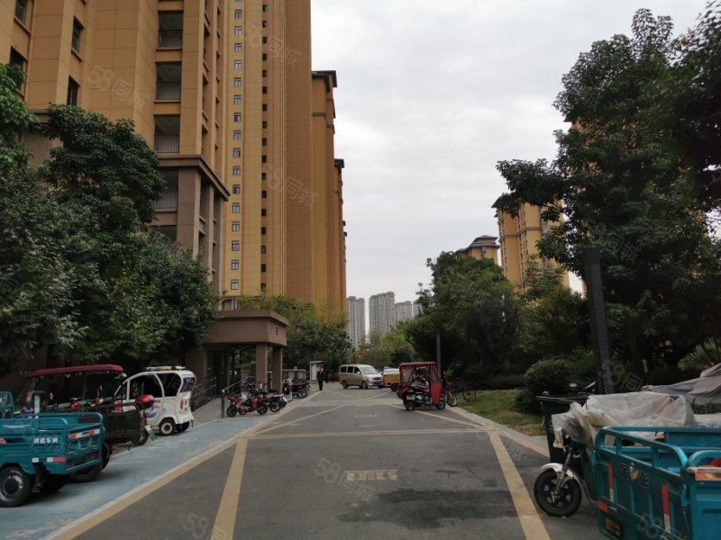 毛坯 南北通透 电梯房 房东急置换 诚意买房,瀚城帝景-淮南58同城