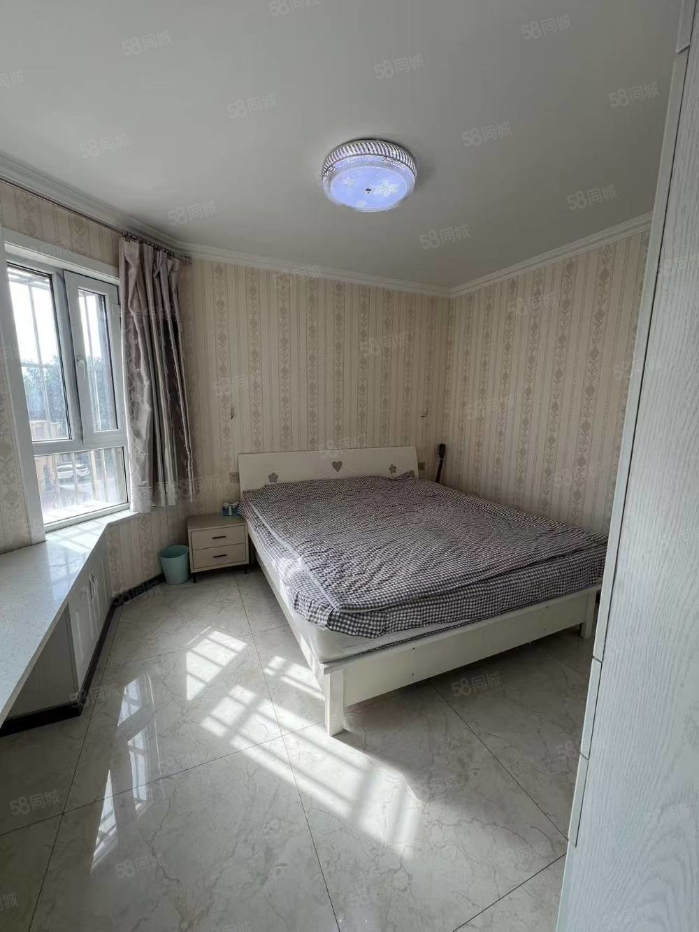 青湖铭城3室2厅1卫127㎡南北48万