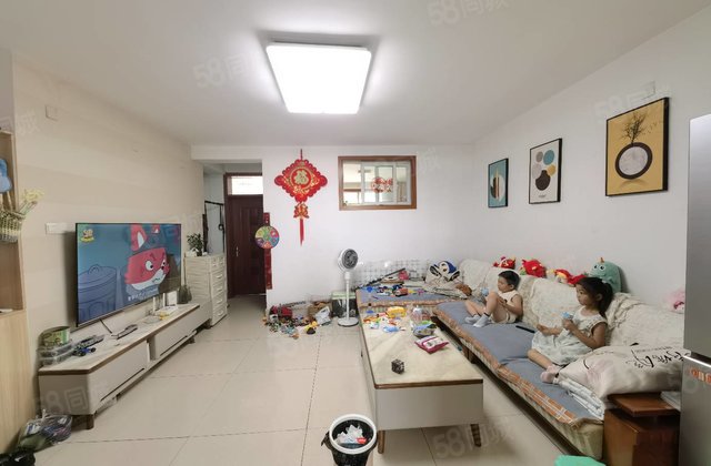 精装修诚心卖 万达汽车总站 伟业中华苑 温馨三居室 有车位急