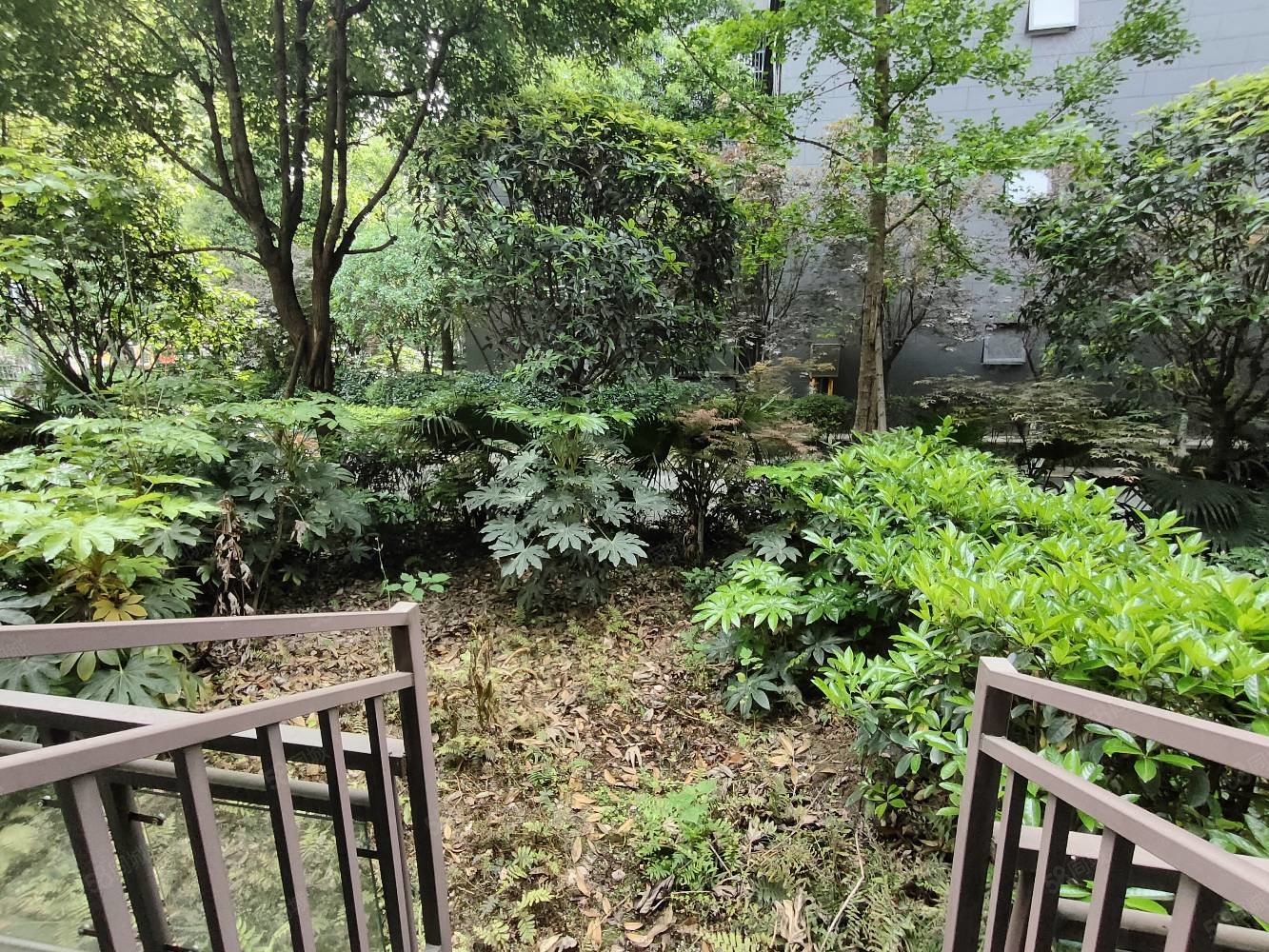 南湖别院a区 负一跃四 带前后花园 带两个车位,南湖别院-眉山58同城