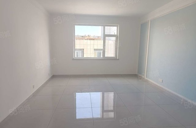 急售95万 税务局家属院     多层洋房 电梯房 精装修